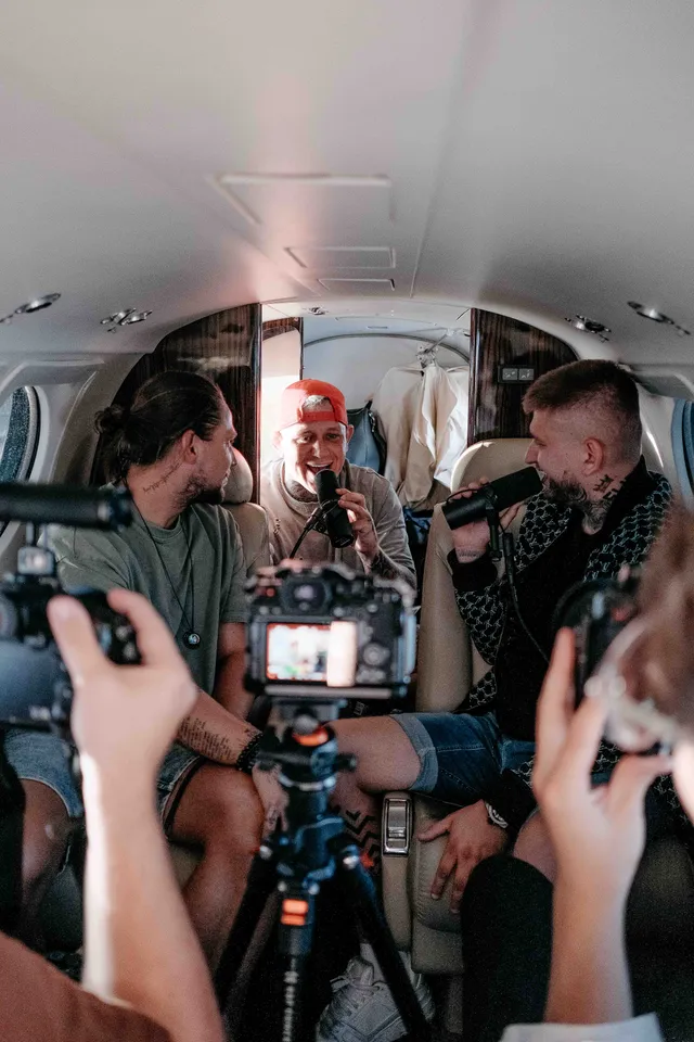 FlipKing - natáčení podcastu v soukromém letadle
